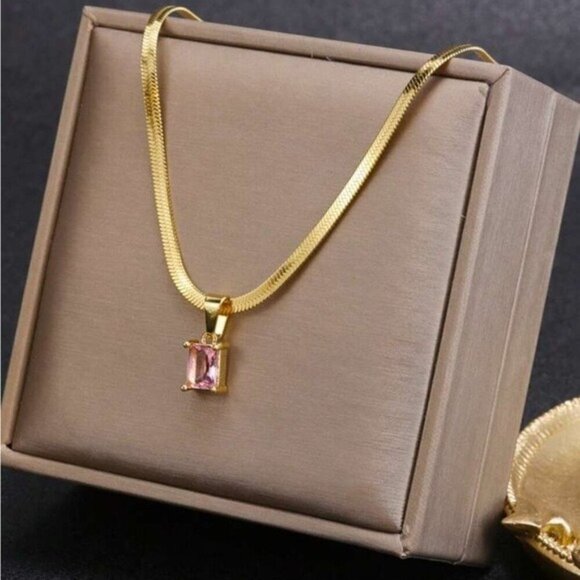 18k Gold Plated and Pink Gemstone Necklace Modern Design Stainless Steel - Picture 1 of 2